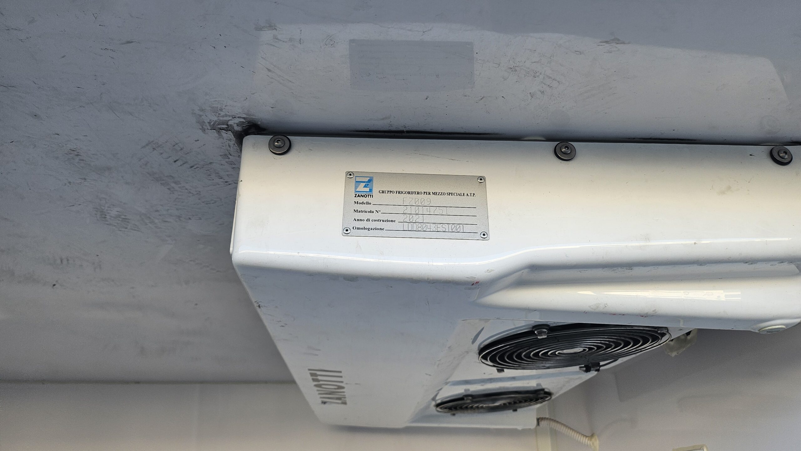 VOLKWAGEN CRAFTER FRIGO 20260317 181509